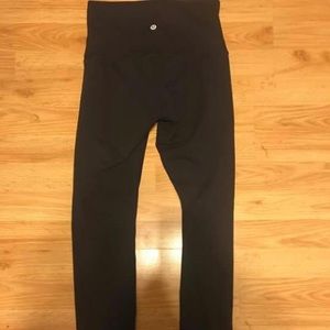 Lululemon size 6 wunder under high rise leggings